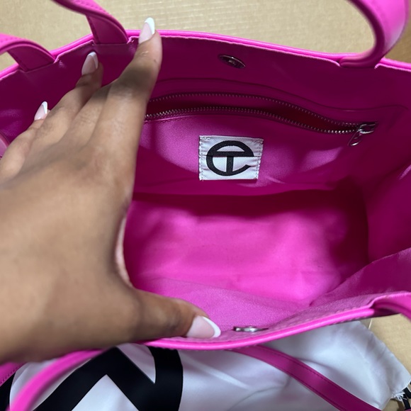 MEDIUM TELFAR BAG- AZALEA - Picture 3 of 5